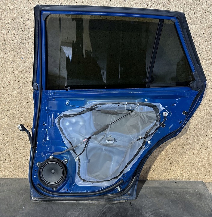 2019-2023 Subaru Outback /Rear Right Door/Metallic - Image 2