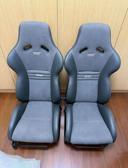 Subaru Impreza STI S204 Recaro Carbon Fiber Front Seats – Like New (Ultra Rare)
