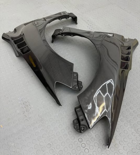 Carbon Fiber Fender for Subaru WRX / STI (2015–2020) – VR Style - Image 2