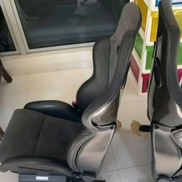 🔥 Original Subaru S204 Recaro Carbon Seats (Limited Edition) - Image 4