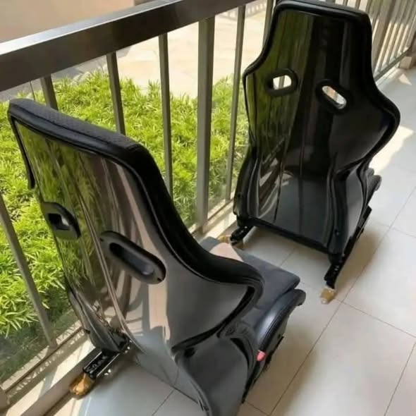 🔥 Original Subaru S204 Recaro Carbon Seats (Limited Edition) - Image 2