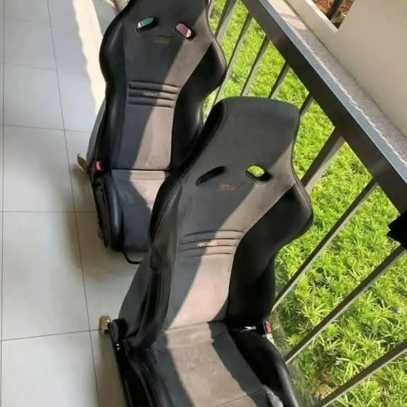 🔥 Original Subaru S204 Recaro Carbon Seats (Limited Edition) - Image 5